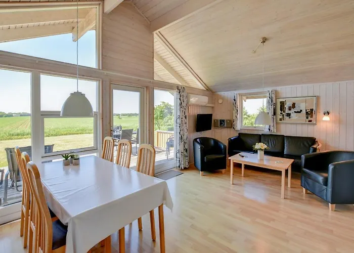 Prázdninový areál Center 2*